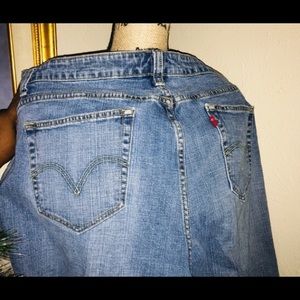 Levi's Classic Boot Cut Womens Sz 24S Jeans